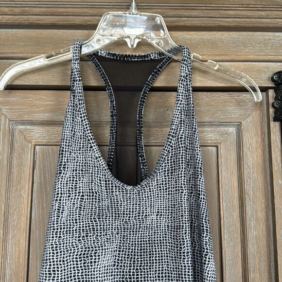 Lululemon Wild And Free Tank Fall Net White Black / Black size 8 - Picture 6 of 13